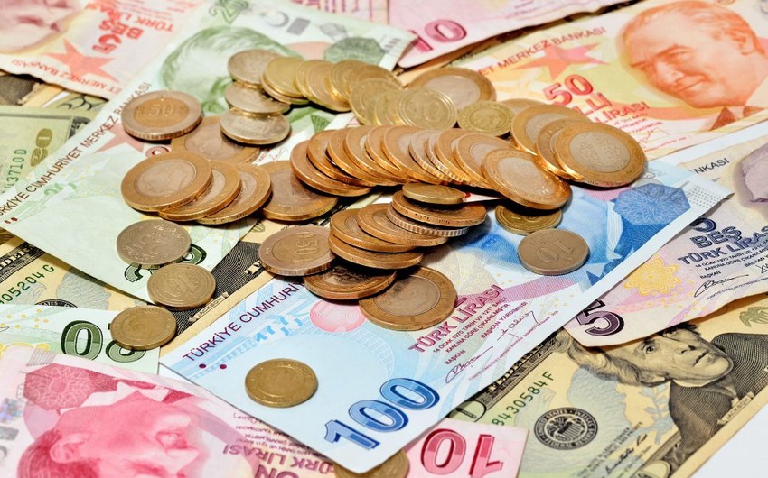 Bloomberg: Ucuz valyutalara yatırım daha çox gəlir gətirəcək