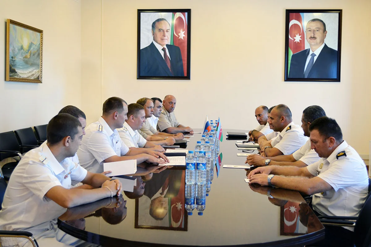В ВМС Азербайджана состоялась встреча с экипажами военных кораблей Каспийской флотилии России
