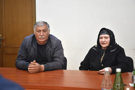 Məcnun Məmmədov Yevlaxda vətəndaşları qəbul edib