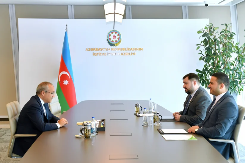 Mikayıl Cabbarov üçüncü “Yüksəliş” müsabiqəsinin qalibləri ilə görüşüb