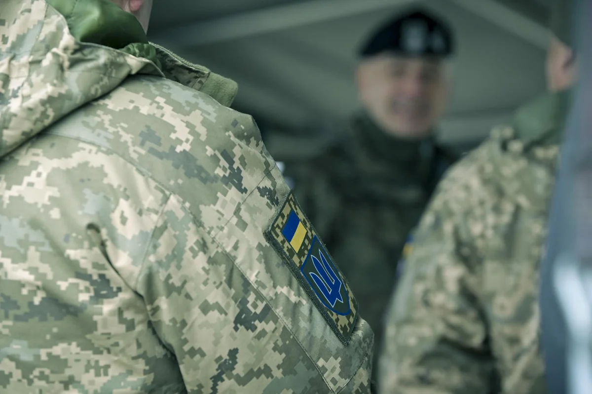Токио в июле планирует провести в Польше обучение саперов Украины
