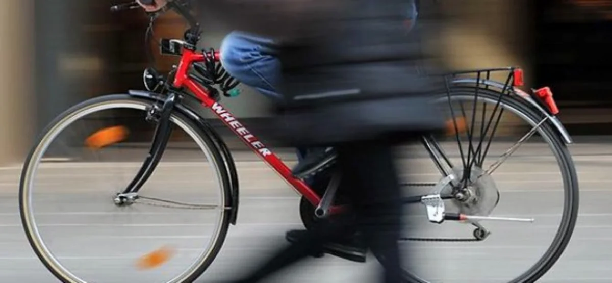 Bakıda yaşlı qadını velosipedlə vuran şəxs hadisə yerindən qaçıb