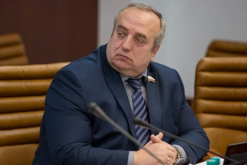 Клинцевич: Россия встревожена обострением конфликта между Арменией и Азербайджаном