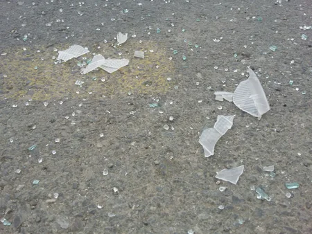 ​Bərdədə yol kənarında piyadanı maşın vurub