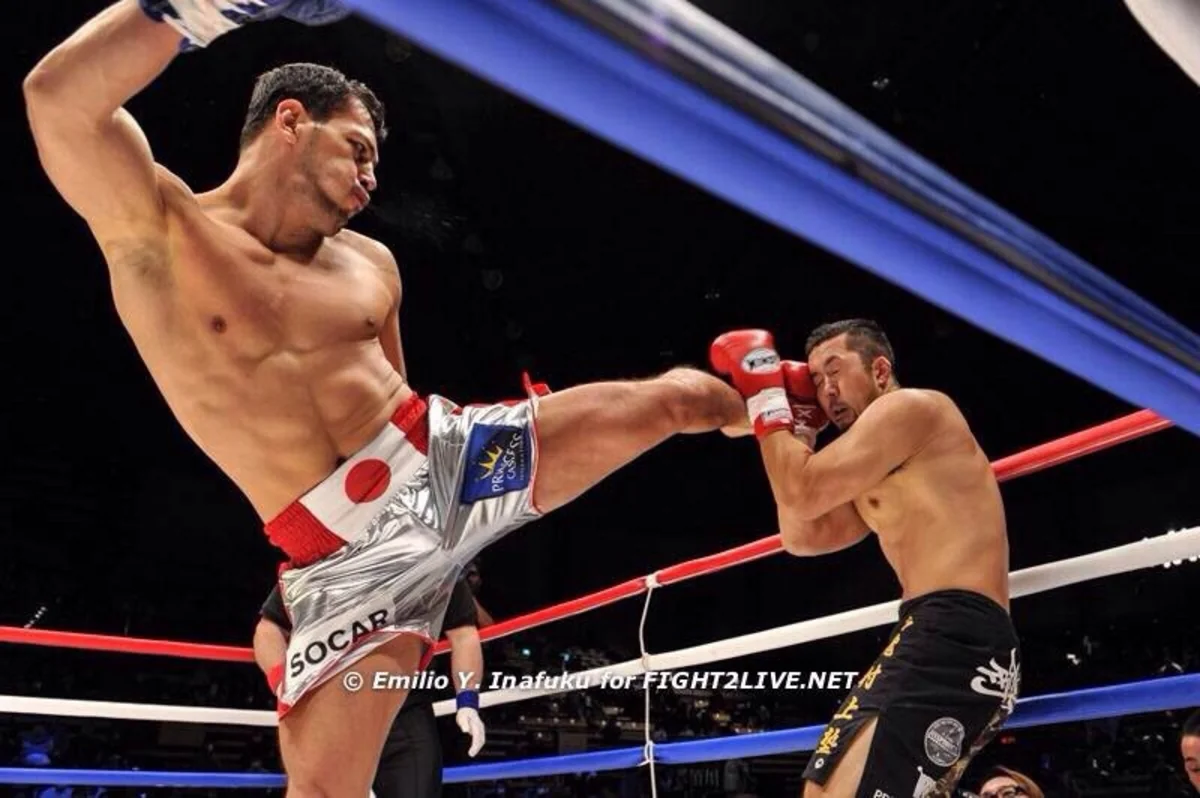 Zabit Səmədovun Tokioda yaponiyalı kikboks ustası üzərində qələbəsinin görüntüləri yayılıb - VİDEO