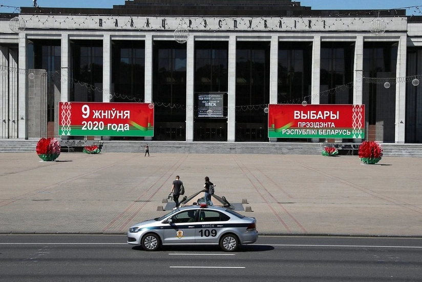 Belarus CEC chairman evacuated from Government House