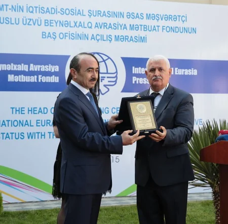 ​İlham Əliyev Beynəlxalq Avrasiya Mətbuat Fondunun ali mükafatına layiq görülüb