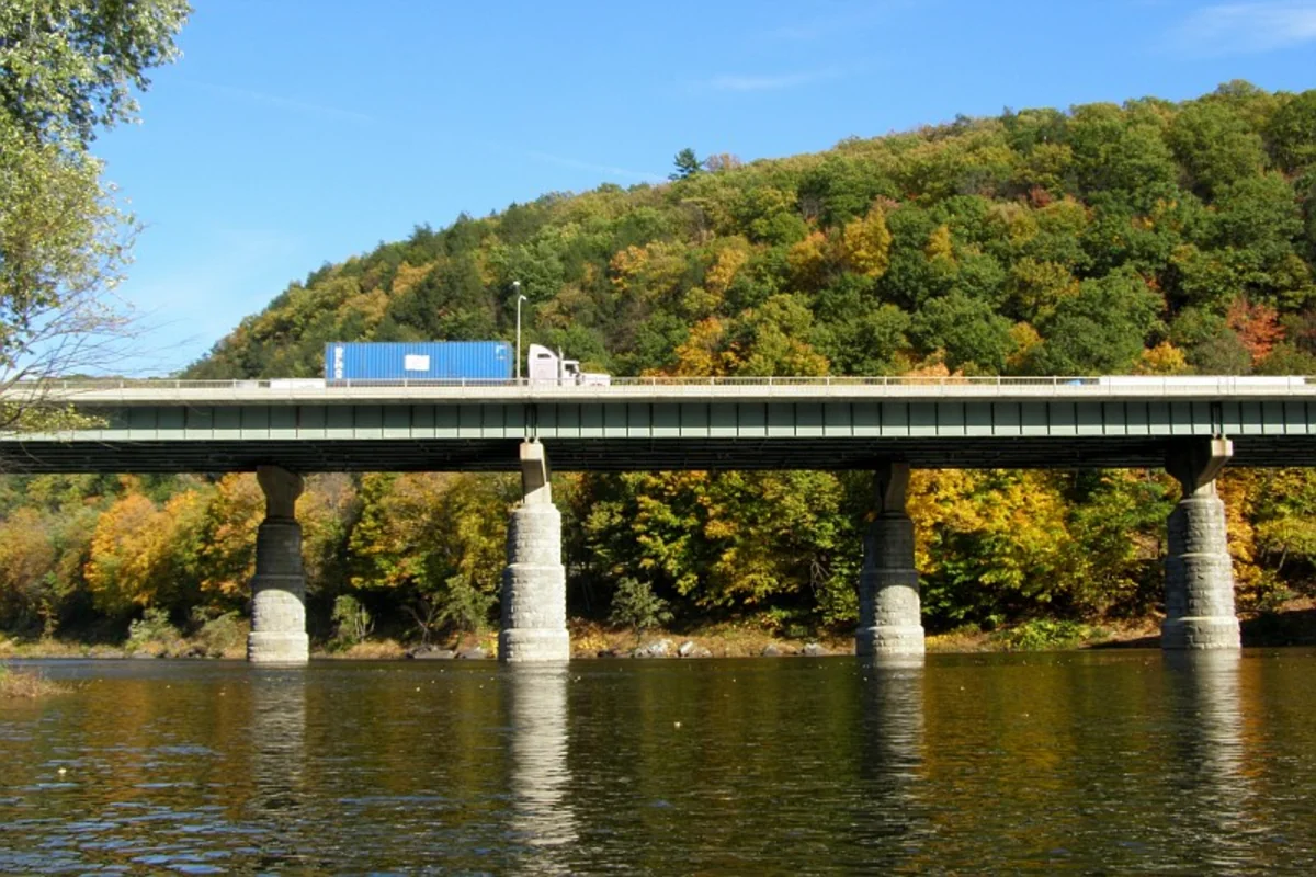 Bərdədə çökən körpü təmir edilərək yenidən istifadəyə verilib