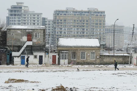 Bakının qarlı mənzərəsi - FOTOREPORTAJ