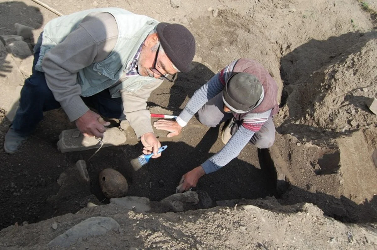 Ancient settlement and necropolis found in Khinalig