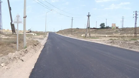 ​Bakının Suraxanı rayonunda avtomobil yolunda tikinti aparılır