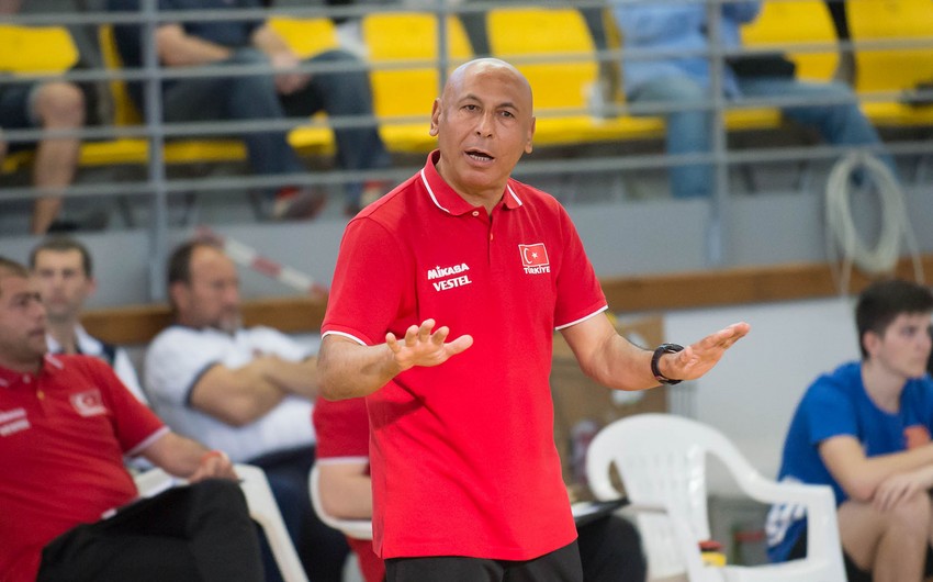 Türkiyənin daha bir voleybol məşqçisi Azərbaycanda işləyəcək