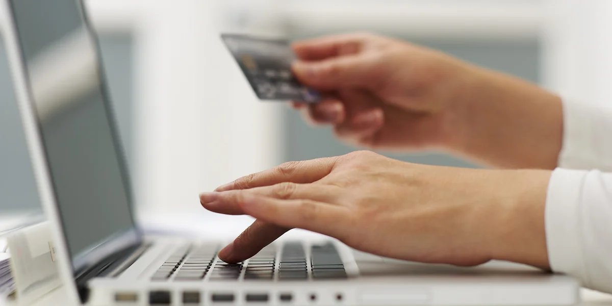 Azərbaycanda elektron pul kisəsində yaradılan hesaba pul köçürülərkən 10% vergi tutulacaq