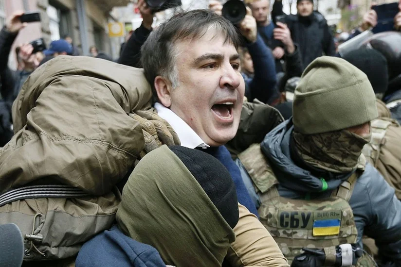 Саакашвили призвал из изолятора своих сторонников выходить на акцию протеста