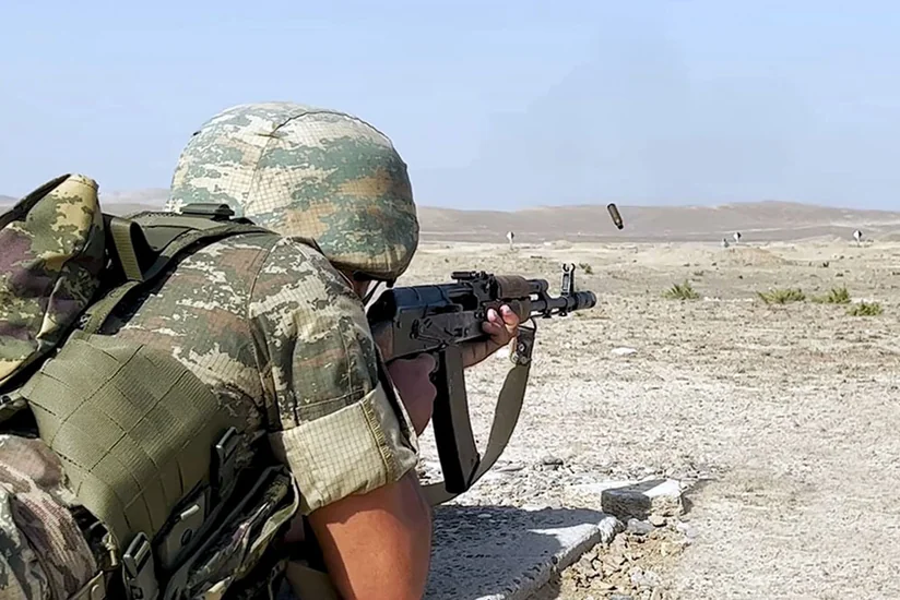 Hərbi İnstitutun kursantları praktiki məşğələlər keçiriblər