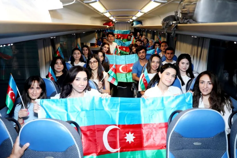 Волонтеры диаспоры отправились в Шушу