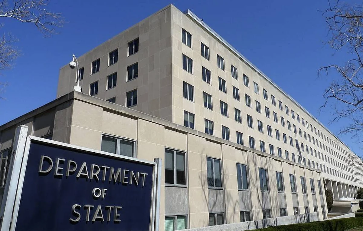США подтвердили информацию о продлении разрешения Ираку на импорт энергоносителей из Ирана