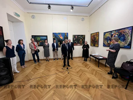 В Саратове отрылась выставка Цветные сны Азербайджана