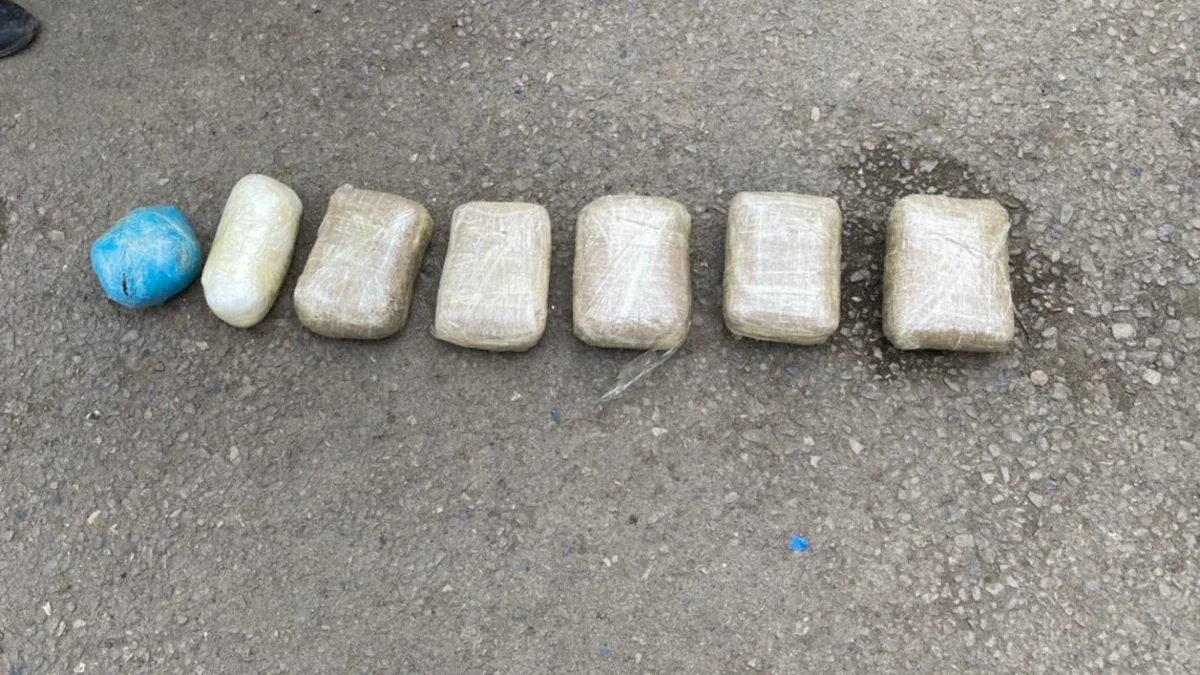 Cəlilabad polisi avtomobildən 14 kiloqramdan artıq narkotik aşkarladı