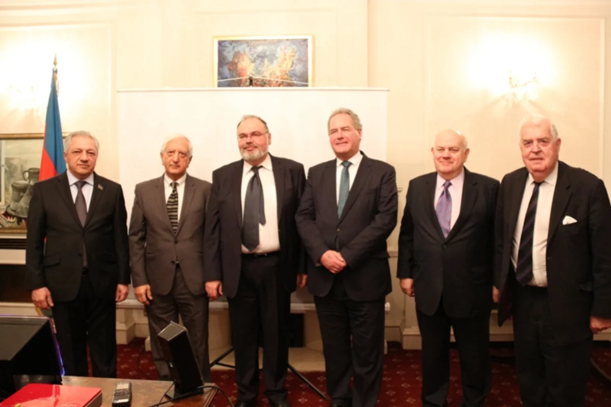 Azərbaycanın Britaniyadakı səfirliyində Xocalı soyqırımının 26-cı ildönümü münasibəti ilə anım mərasimi keçirilib