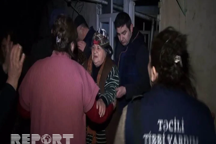 Tovuz şəhərində üçotaqlı ev yanıb - FOTO