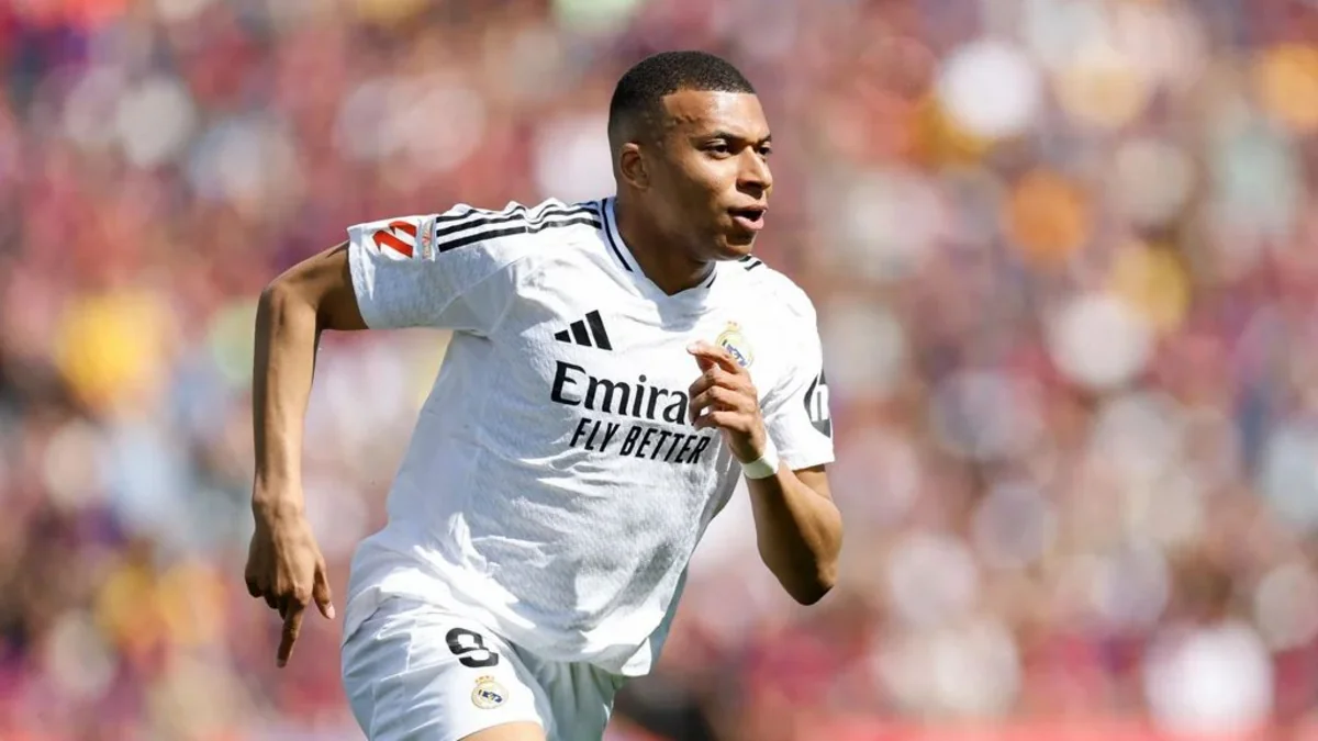 Kilian Mbappe xəstəxanaya yerləşdirilib