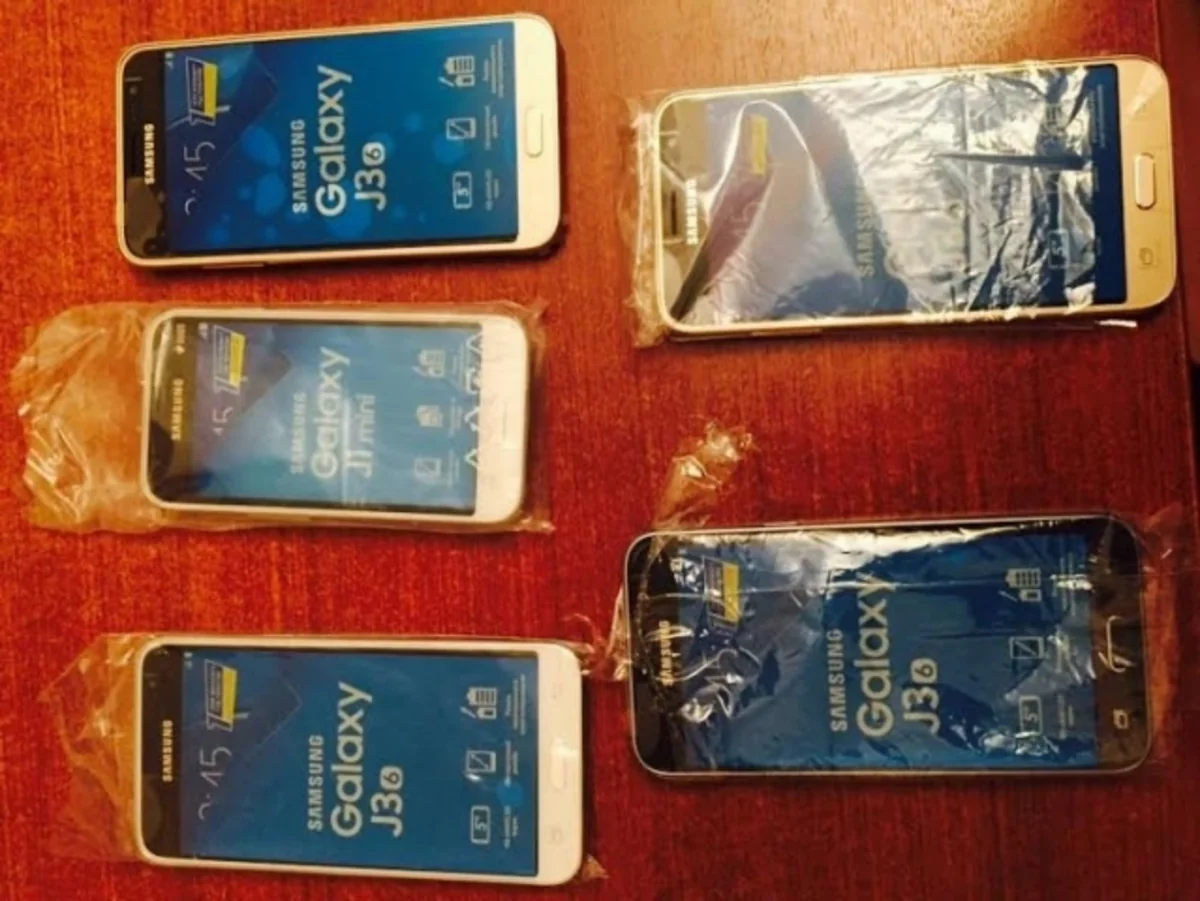 Azərbaycan gömrükçüləri mobil telefonlar və aksesuarlarını aşkar edib