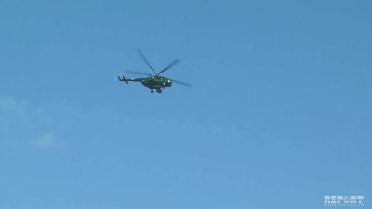 Sumqayıt səmasında uçan helikopterlərdən sakinlər üçün dəvətnamə atılıb - FOTO - VİDEO - YENİLƏNİB