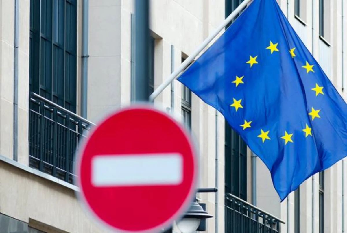 EU weighs imposing sanctions on 50 Russian individuals and entities