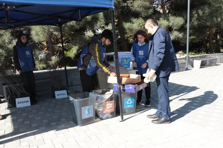 Vətəndaşlara ağac tingləri paylanılıb