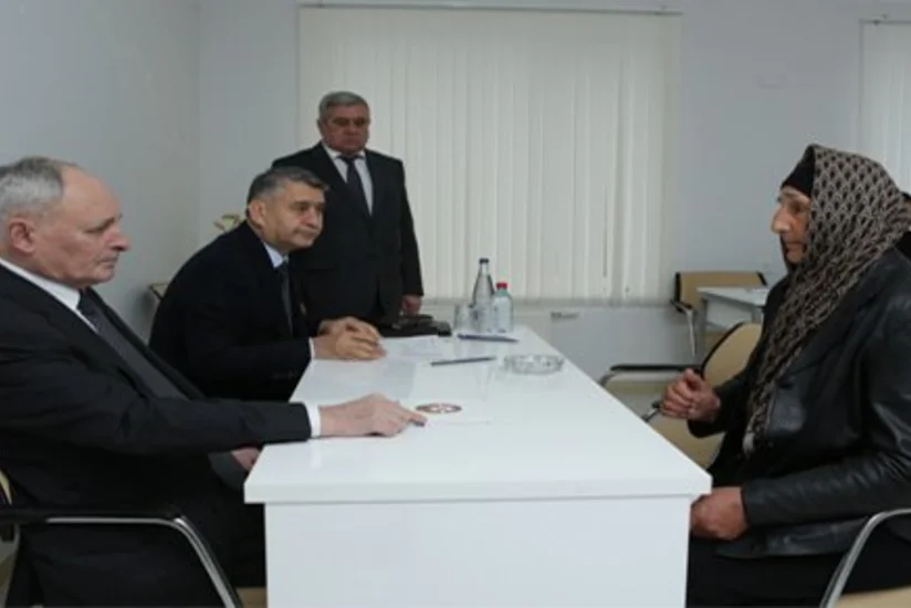 ​Граждане пожаловались Октаю Ширалиеву на иранское здравоохранение