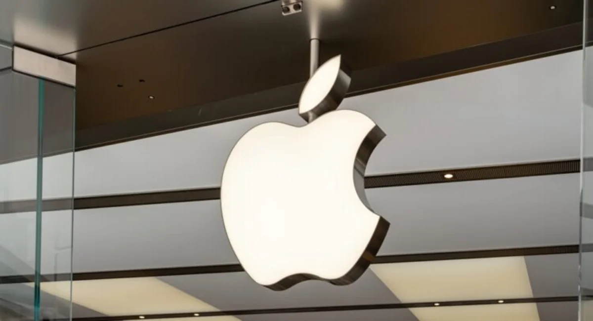 Акции Apple за 10 минут упали на 4% после угроз Трампа ввести пошлины