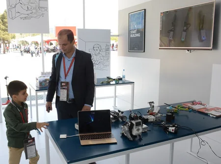 “Formula 1” iştirakçıları üçün Bakı bulvarında dron və robot nümayişi keçirilir