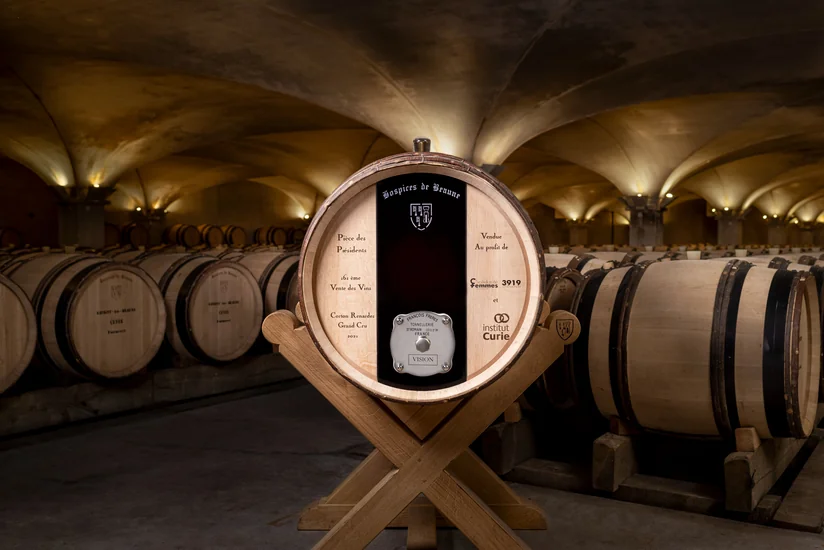 На благотворительном аукционе во Франции бочку вина продали за 800 тыс. евро