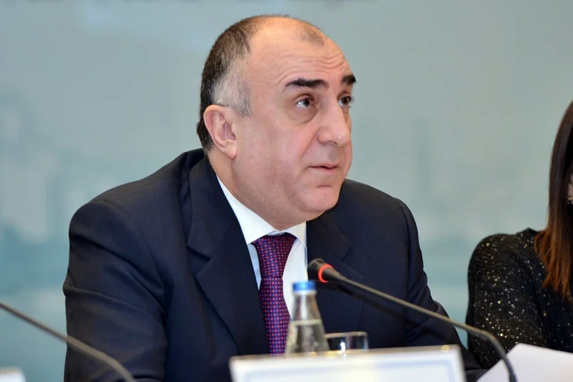 Azerbaijani, Russian FMs hold phone call