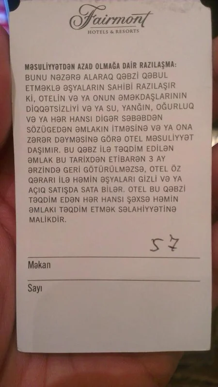 Hotellərin parkinqində avtomobilə dəyən zərəri kim ödəməlidir? - ARAŞDIRMA