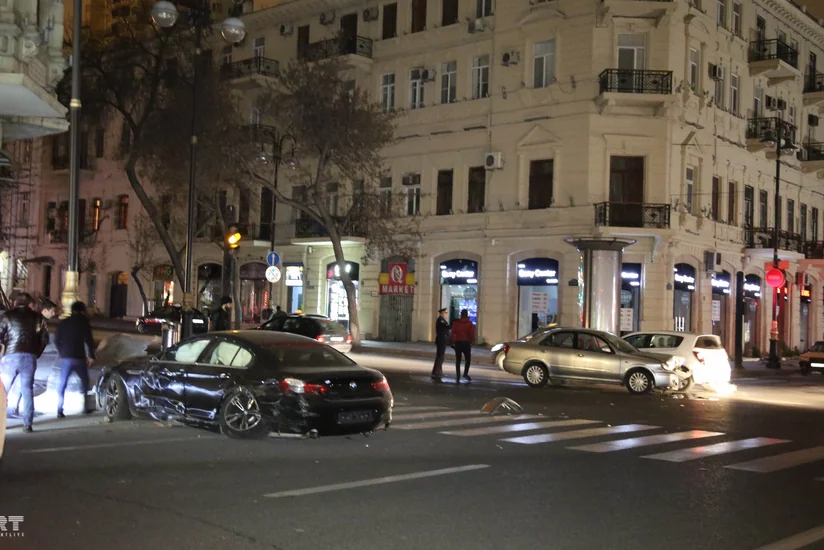В Баку пьяный сын высокопоставленного чиновника совершил тяжелое ДТП - ВИДЕО - ФОТО - ОБНОВЛЕНО