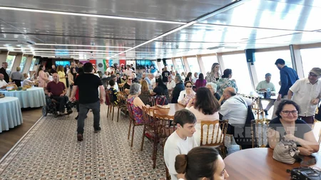 İstanbulda “Valide Sultan” gəmisində “Zəngəzur sənətkarlığı” sərgisi keçirilib