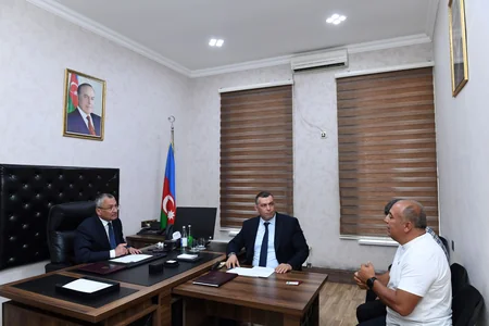 Dövlət Komitəsinin sədri vətəndaş qəbulu keçirib