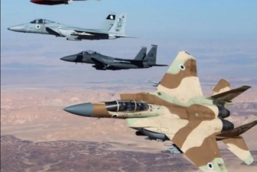 Самолеты Израиля появились в небе над пограничными районами Ливана