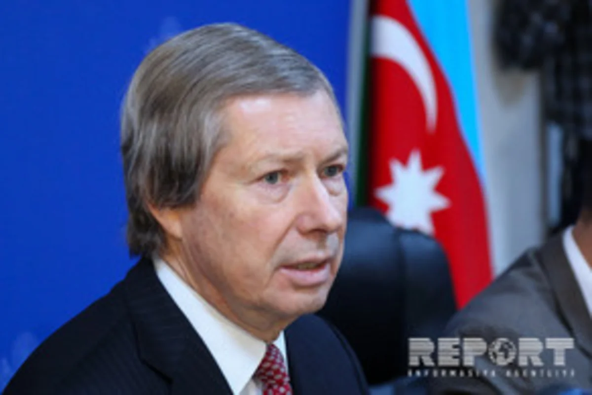 Уорлик: Необходимо говорить о возврате территорий Азербайджану