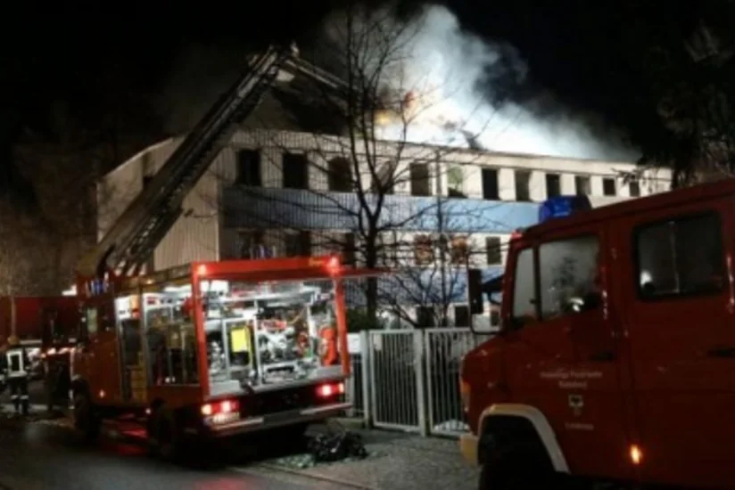 В Германии при пожаре в приюте для беженцев пострадали 30 человек