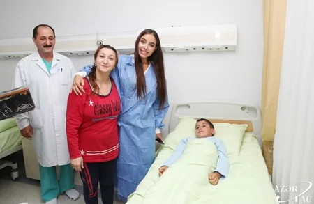 Leyla Əliyeva Heydər Əliyev Fondunun layihələri çərçivəsində Bakının bir sıra tibb müəssisələrində olub - FOTO