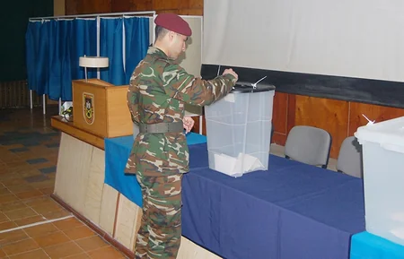 DTX-nin hərbi qulluqçuları Prezident seçkilərində fəal iştirak edirlər