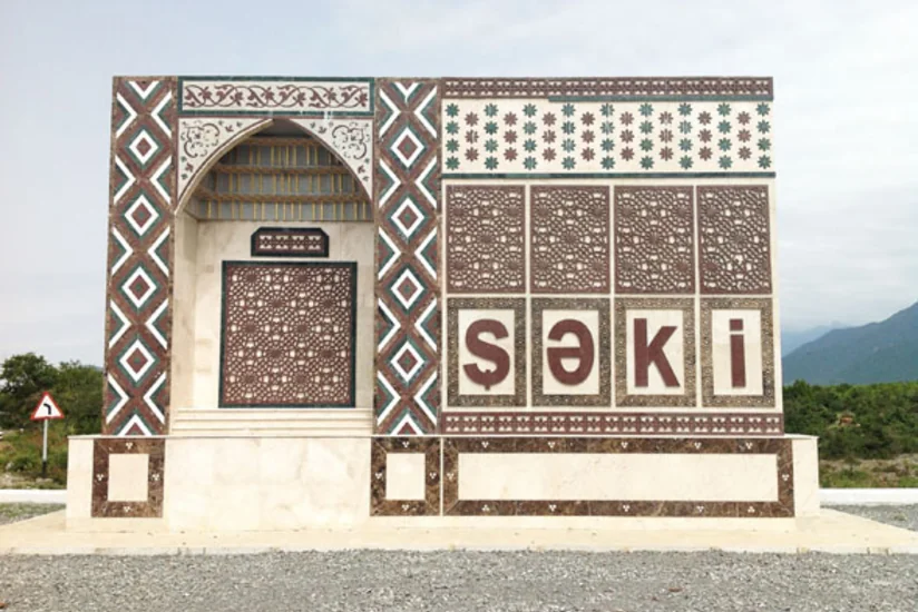 Şəkinin tarixi mərkəzinin YUNESKO-nun Ümumdünya İrs Siyahısına daxil edilməsi müzakirə olunub