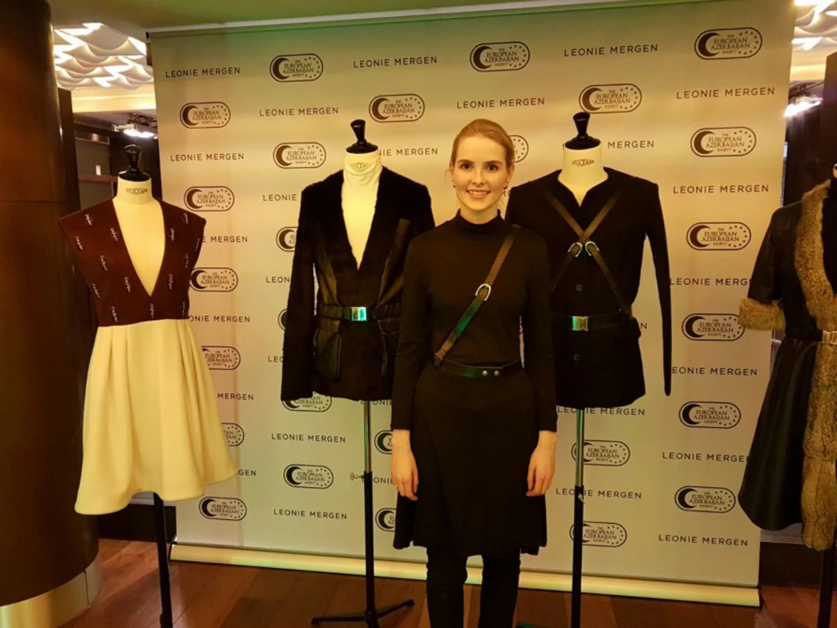 Leoni Mergenin Qarabağ Kolleksiyası London Moda Həftəsində nümayiş olunub