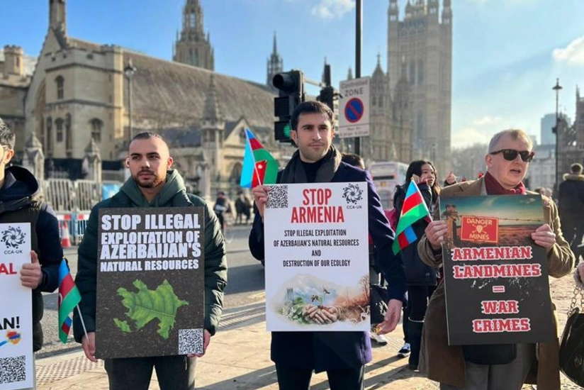 В Лондоне прошла акция протеста против незаконной добычи Арменией полезных ископаемых на территории Азербайджана