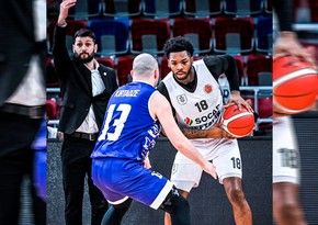 Neftçi amerikalı basketbolçusu ilə yollarını ayırıb