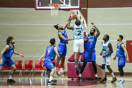 Azərbaycan Basketbol Liqası: Turun açılış oyununda lider uduzub