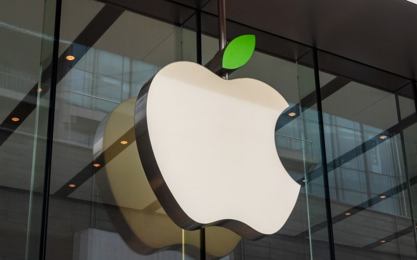 Appleın işçiləri etiraz aksiyası keçirib